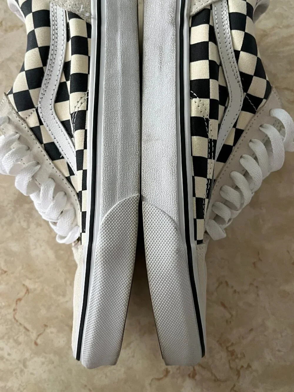 Vans Old Skool Sz M6.5/W8 Black and White Checkerboard Suede Low Lace Up Sneaker